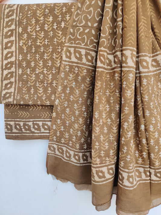 Handblock printed cotton suit with mulmul dupatta